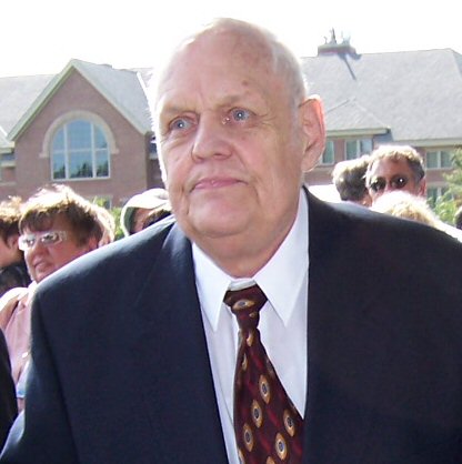 Ken Olsen in 2006 at Gordon College tribute